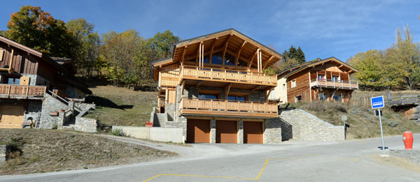 Un an plus tard cette maison deviendra La Case à Kio chambre d'hôtes proche de Bourg-St-Maurice